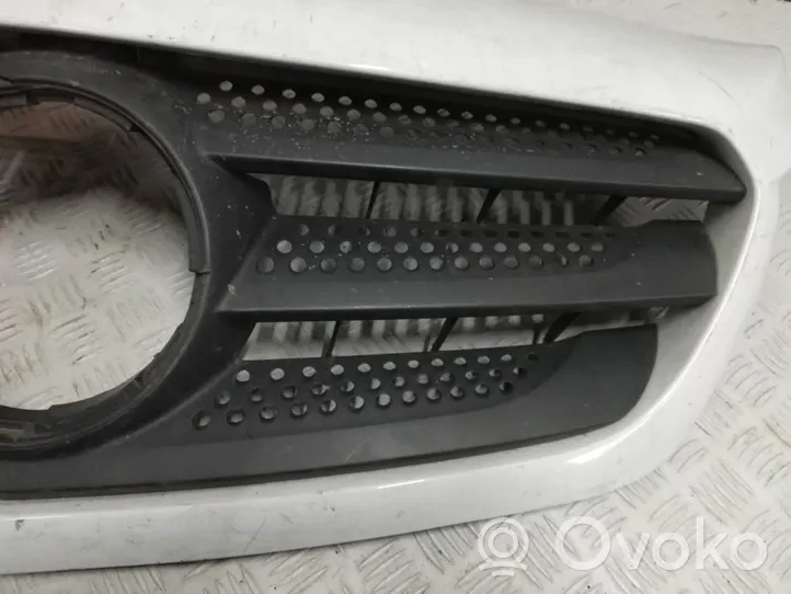 Mercedes-Benz Citan W415 Grille de calandre avant 623100373R