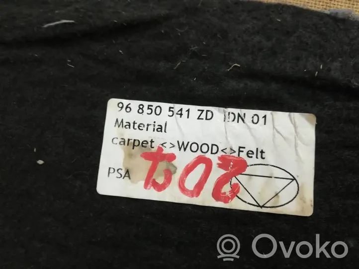 Peugeot 207 Tavaratilan kaukalon tekstiilikansi 96850541ZD