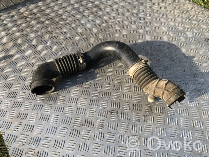 Subaru Outback Tube d'admission de tuyau de refroidisseur intermédiaire A12AJ02