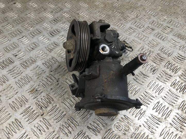 Subaru Forester SF Ohjaustehostimen pumppu 47801004