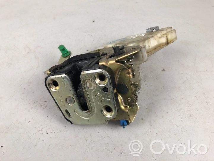 Subaru Impreza II Rear door lock 61035FE011