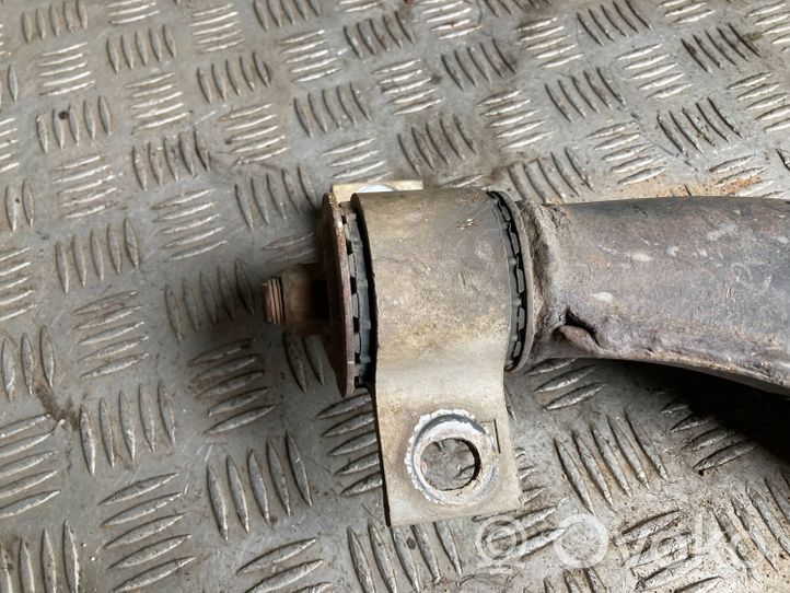 Subaru Forester SG Fourchette, bras de suspension inférieur avant 