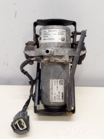 Volkswagen Touareg II Vacuum pump 7P0614215A