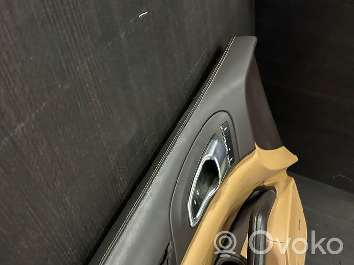 Porsche Cayenne (92A) Garniture de panneau carte de porte avant 7P5867011