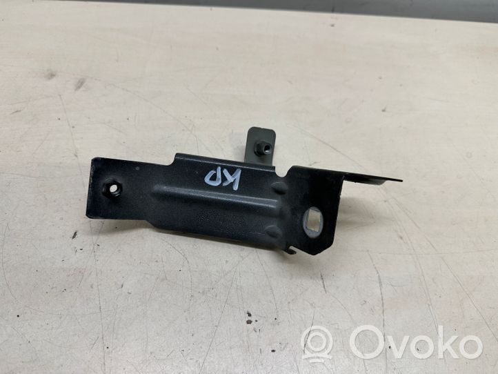 Porsche Cayenne (92A) Supporto di montaggio del parafango 7P5805603A