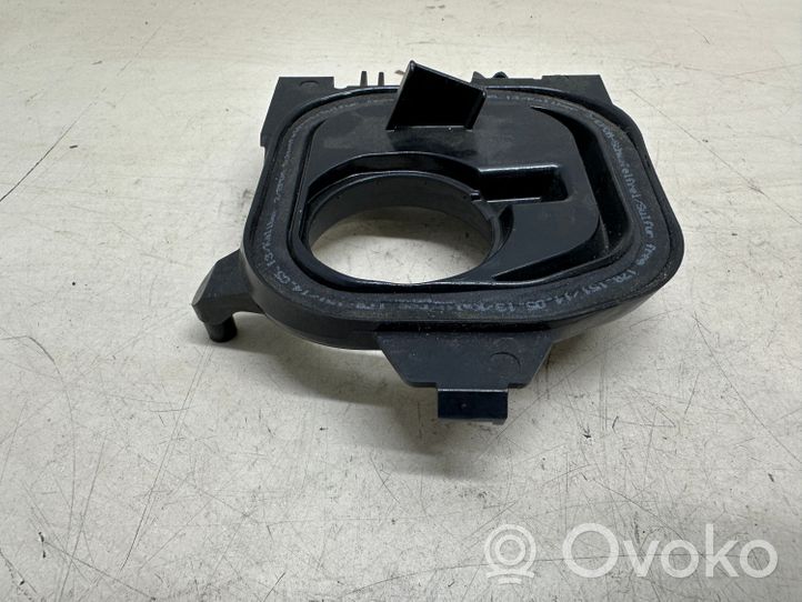 Volkswagen Touareg II Parapolvere per faro/fanale 17493902