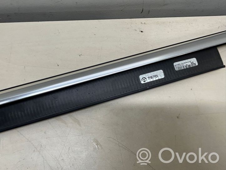 Audi A8 S8 D4 4H Front door glass trim molding 4H0853283C