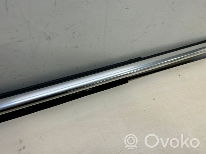 Audi A8 S8 D4 4H Moulures des vitres de la porte arrière 4H0853763D