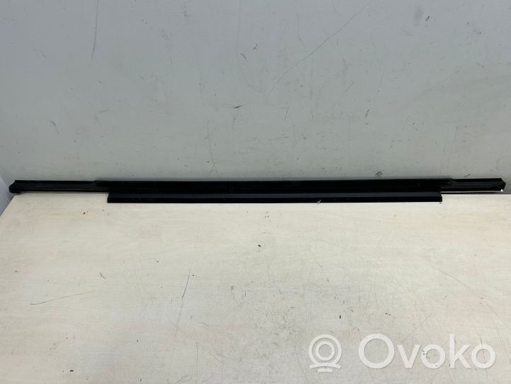 Audi A8 S8 D4 4H Moulures des vitres de la porte arrière 4H0853763D