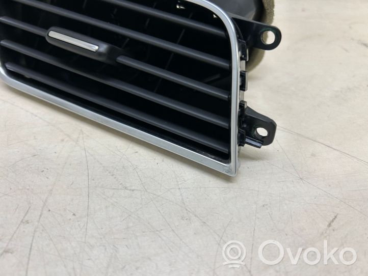 Audi A8 S8 D4 4H Garniture, panneau de grille d'aération latérale 4H1820902A