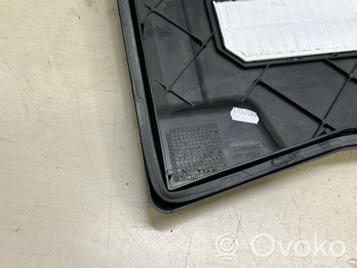 Volkswagen Touareg II Battery box tray cover/lid 7L0864643B