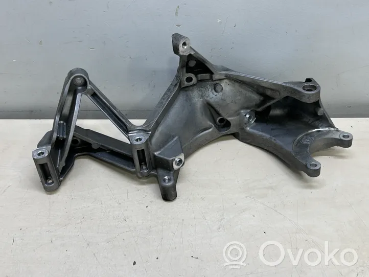 Porsche Cayenne (92A) Support de compresseur de clim 03H260087E