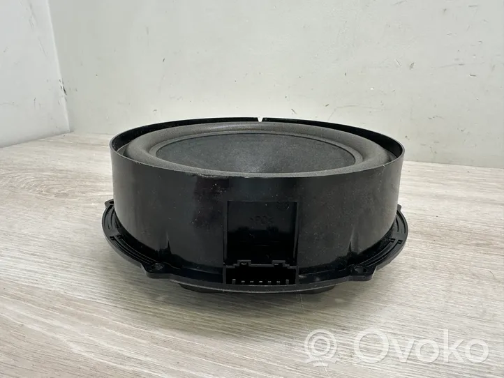 Volkswagen Touareg II Front door speaker 7P6035454