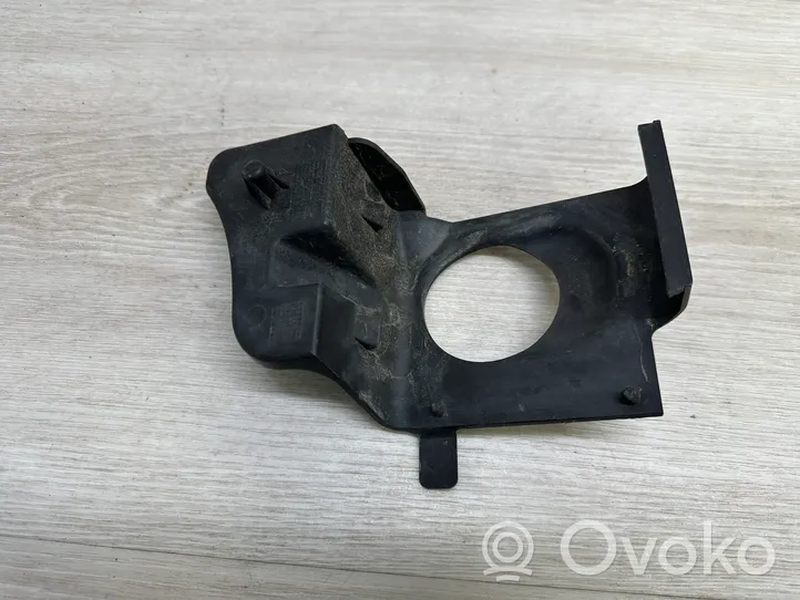 Volkswagen Touareg II Support de montage de pare-chocs avant 7P6807897B