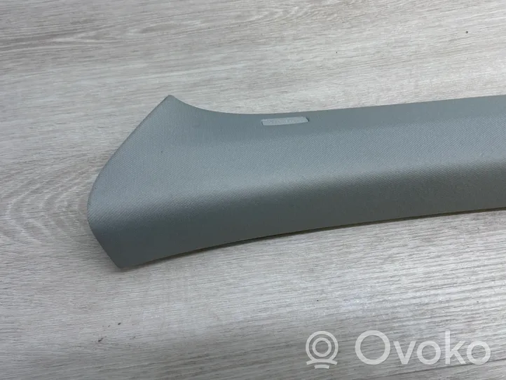 Volkswagen Touareg II Rivestimento montante (A) 7P6867233F