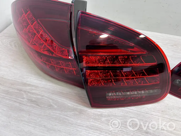 Porsche Cayenne (92A) Lampy tylne / Komplet 7P5945094S