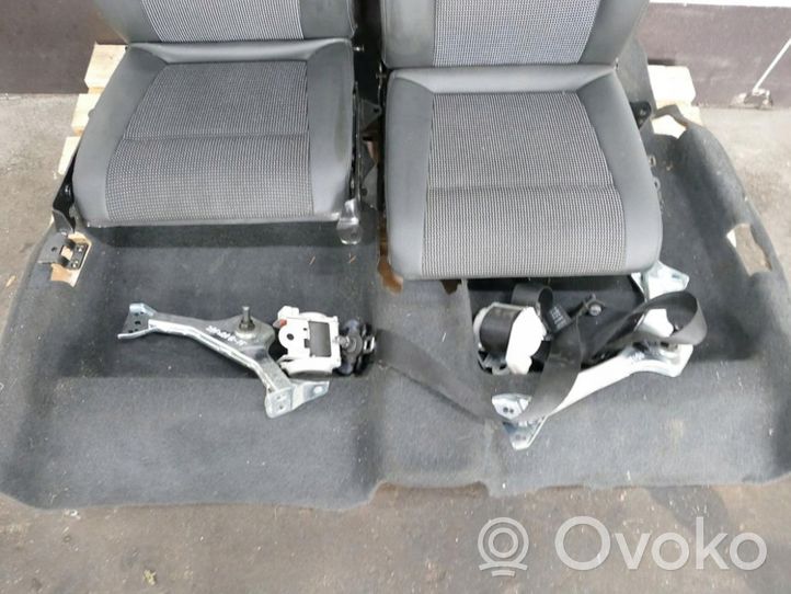 Opel Zafira B Interior set 