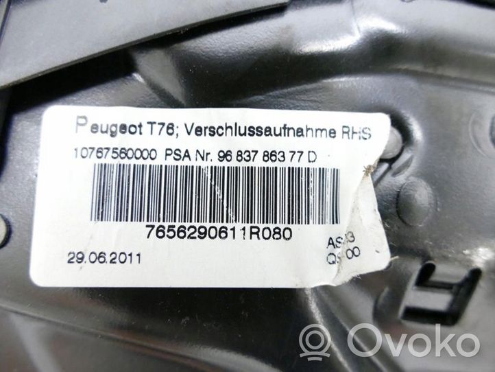 Peugeot 308 Avattavan katon lukituksen vastakappale 9683786377