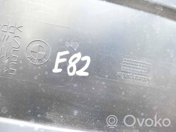 BMW 1 E82 E88 Panel mocowanie chłodnicy / dół 7128502