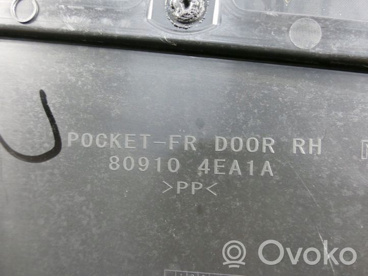 Nissan Qashqai Boczki / Poszycie drzwi przednich 809224EA1A