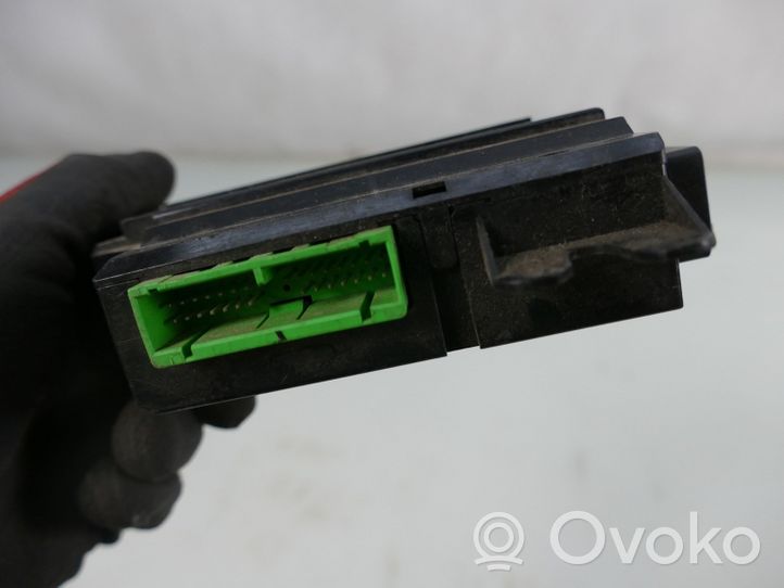 Volvo V70 Przełącznik / Przycisk otwierania szyb 30658146