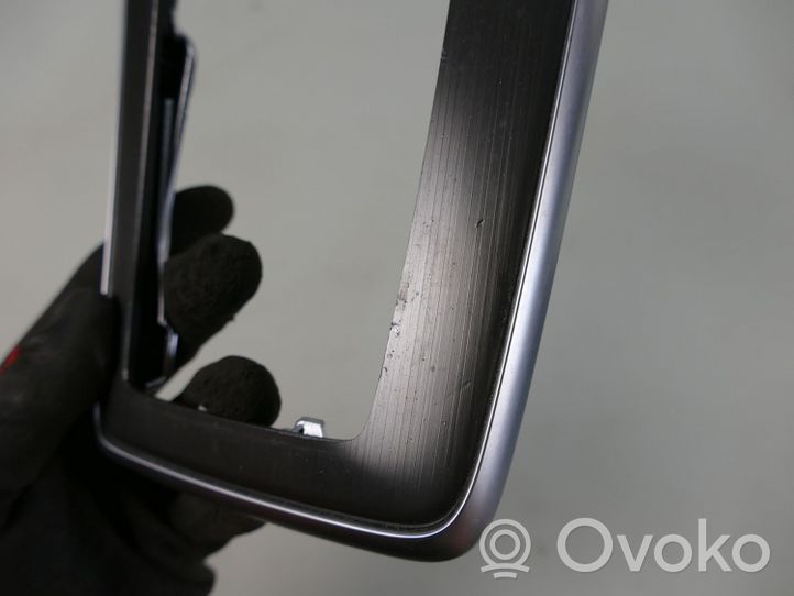 Volvo V40 Rivestimento del vano portaoggetti del cruscotto 31306639