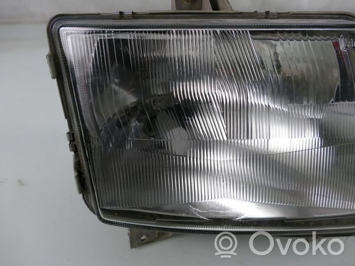 Mercedes-Benz Vito Viano W638 Lampa przednia 6388200761