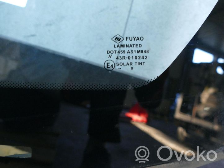 Hyundai Tucson LM Front windscreen/windshield window 