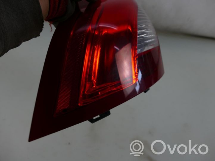 Volvo XC60 Rear/tail lights L90007892