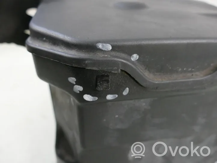 Volvo XC60 Coperchio/tappo della scatola vassoio della batteria 31402984