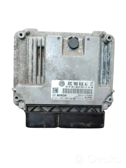 Volkswagen Golf VI Calculateur moteur ECU 03C906016AJ