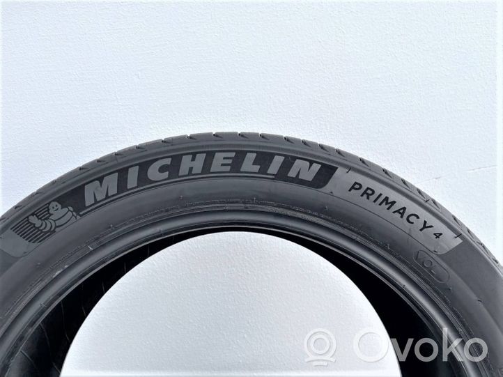 Volvo XC60 R20 summer tire 