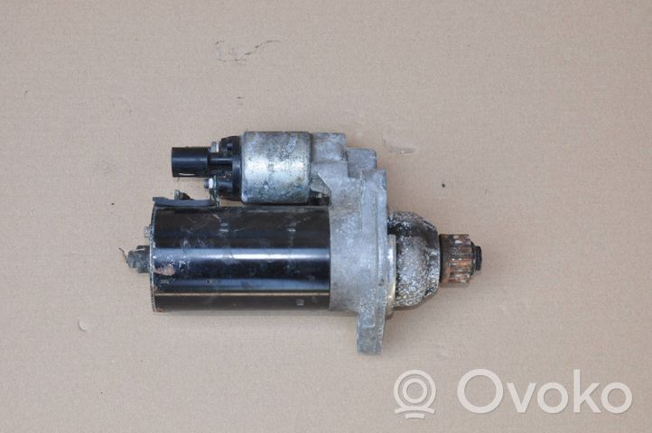 Volkswagen PASSAT Starter motor 02M911024C