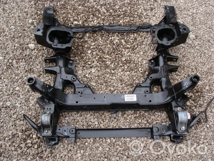 BMW X6 E71 Priekšpusē bampera sastiprinājums 6785467