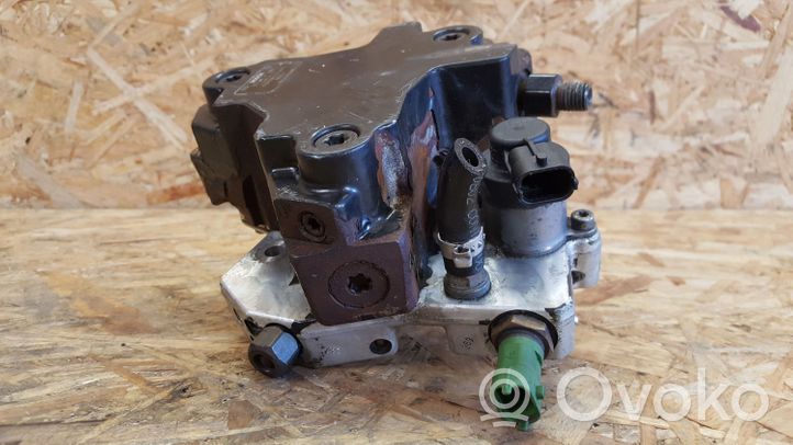 Volvo XC70 Pompe d'injection de carburant à haute pression 8692521