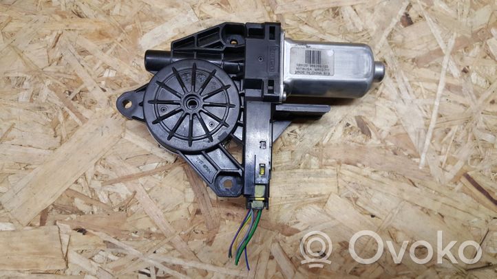 Volvo V40 Front door window regulator motor 966269103