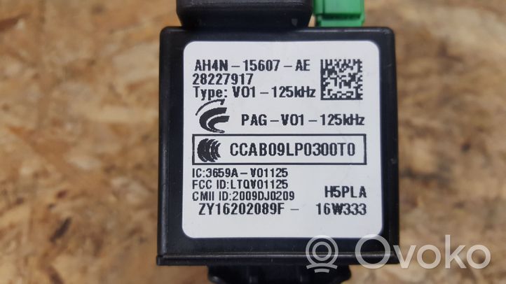 Volvo V40 Centralina/modulo keyless go AH4N15607AE