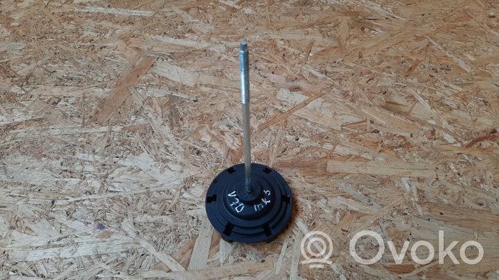 Volvo V70 Spare wheel bolt 