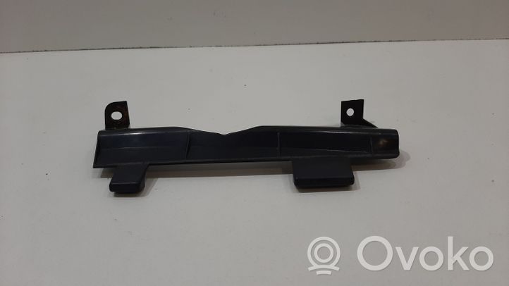 Volvo S60 Staffa faro/fanale 89002985