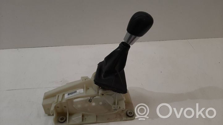 Volvo S60 Gear shifter/selector 31259807