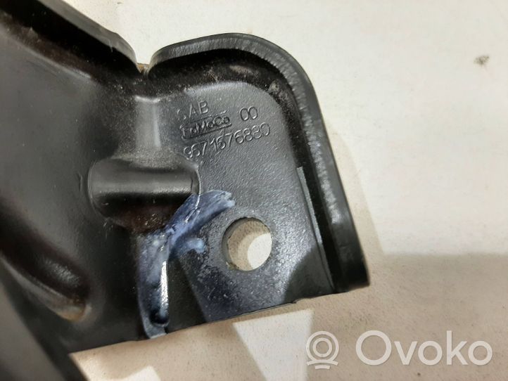 Volvo V40 Öljyntason mittatikku 9671676880