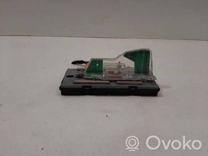 Volvo S90, V90 GPS-pystyantenni 31438104