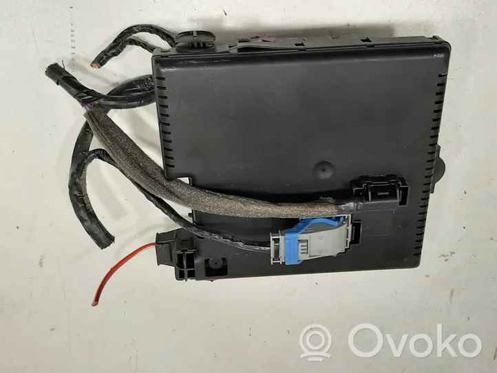 Volvo V70 Fuse module 30728512