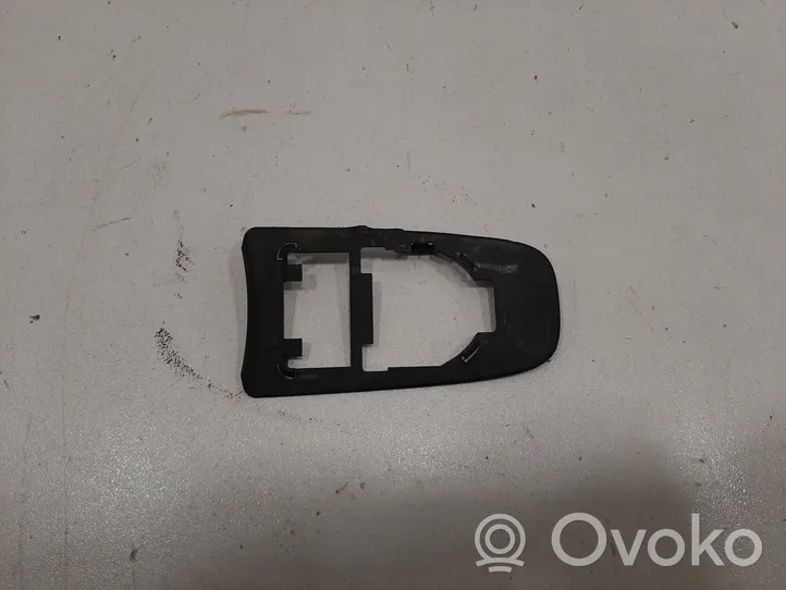 Volvo V60 Front door exterior handle/bracket 31276148