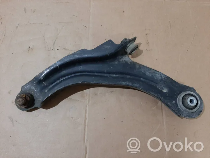 Renault Clio IV Triangle bras de suspension inférieur avant 545050399R