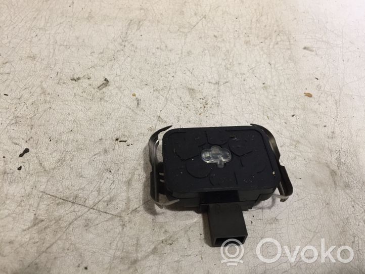 Volvo V70 Sensor de lluvia 31214359