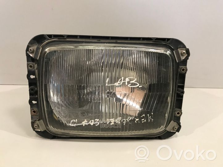 Mercedes-Benz 207 310 Lampa przednia 1305620263