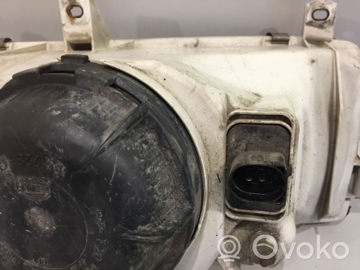 Volkswagen Vento Faro delantero/faro principal 13905400