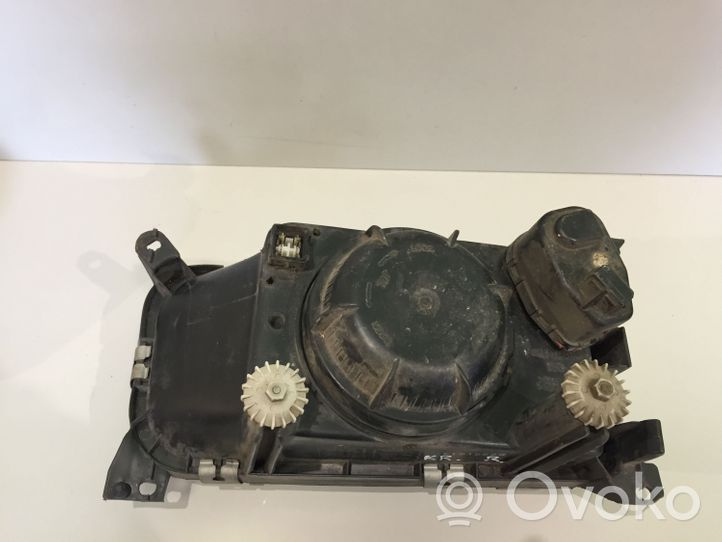 Volkswagen PASSAT B3 Faro delantero/faro principal 0210102