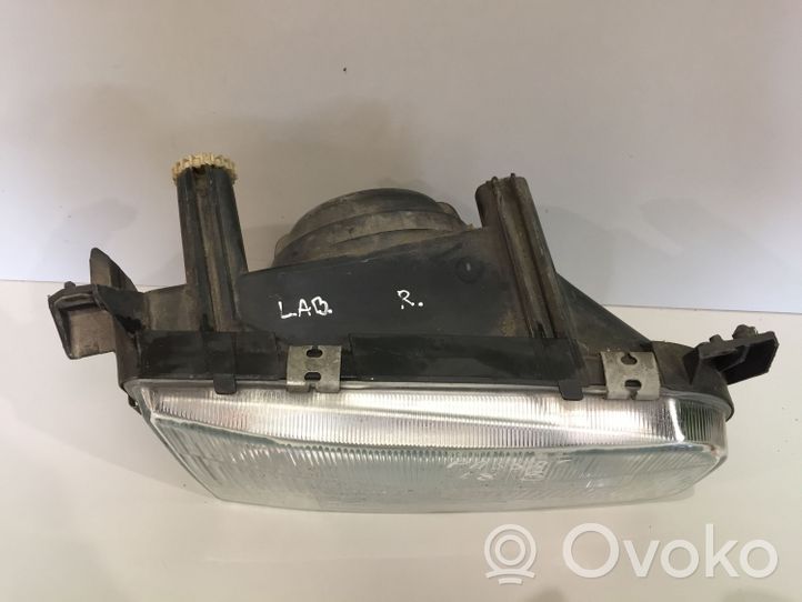 Volkswagen PASSAT B3 Lampa przednia 13348000